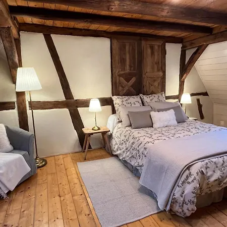 Holiday home Aux Charmes D'antan *