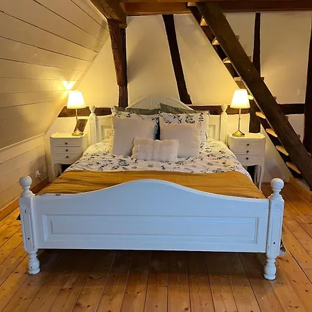 Holiday home Aux Charmes D'antan