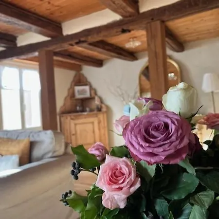 Holiday home Aux Charmes D'antan